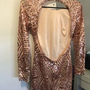 ROSE GOLD DRESS SIZE SMALL!
